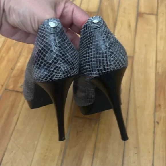 Michael kors  platform pumps - Picture 4 of 6